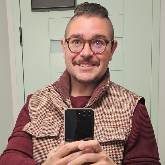 Meet your Posher, Brian - Picture 1 of 1